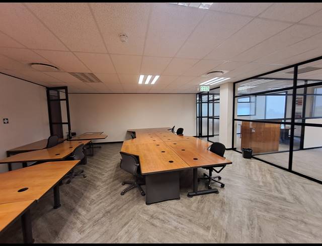 126M² OFFICE TO LET IN ILLOVO